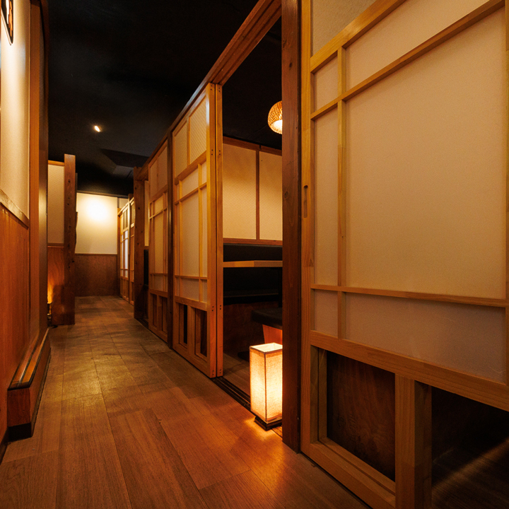 【赤坂見附駅徒歩1分】創作つくねがオススメの個室居酒屋!全席個室・喫煙可!