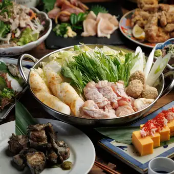 2.5時間飲み放題付＜全8品＞4500円(税込)｜選べる鍋と鶏と魚の刺身盛りを楽しむ宴