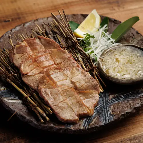 牛タン炭火焼き