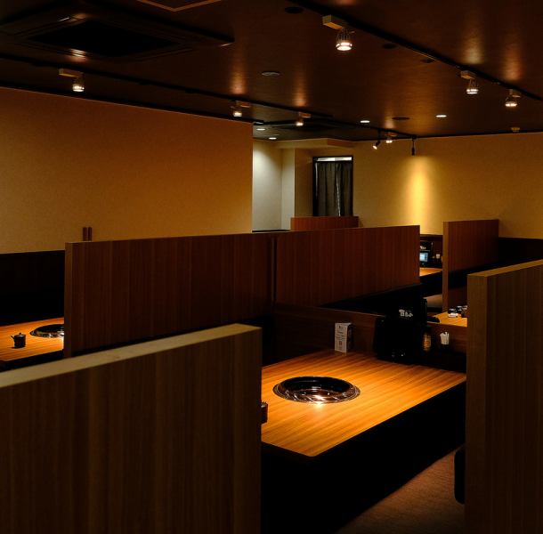 We have a banquet room that can accommodate up to 58 people and is equipped with a smoking room.