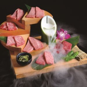 和牛7種階段盛り