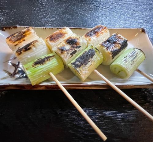 Specialty! Grilled skewers with green onions in Senju!