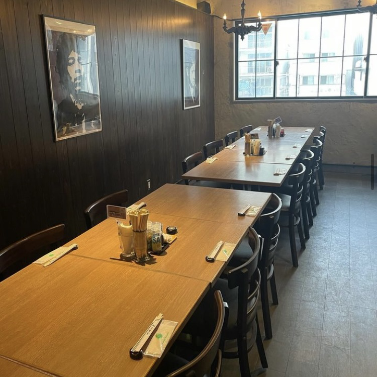 3階は大型宴会も可能な席をご用意。+1100円で飲み放題延長可能！