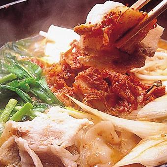 【キムチ鍋&もち豚の肉料理】ほかほかキムチ鍋付き7品[2H飲放]5500円