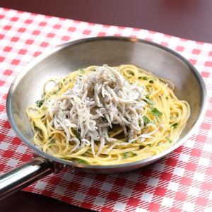 しらすと大葉のペペロンチーノ:スパゲッティーニ