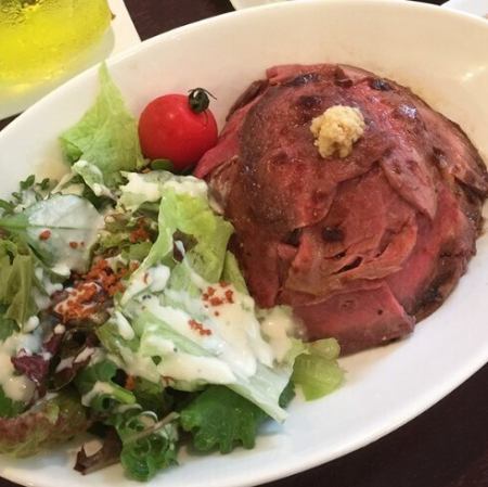 ローストビーフ丼