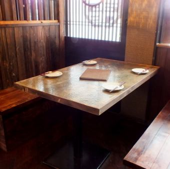 Ideal for drinking saku on the way home from work ♪ table seats ♪