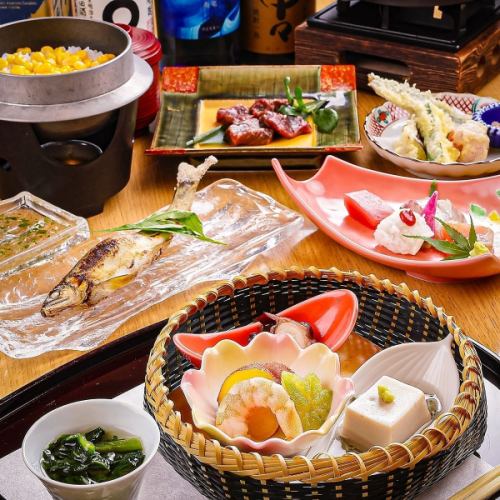 采用新鲜食材和手工技艺制成的美味佳肴