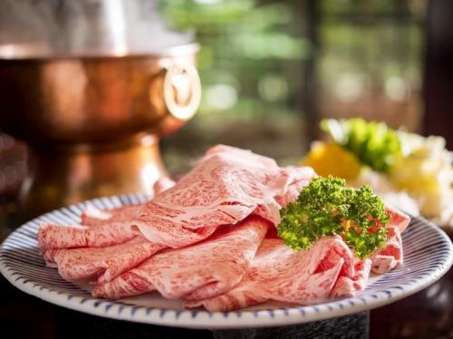 名古屋の元祖しゃぶしゃぶを味わう「すすぎ鍋（しゃぶしゃぶ）コース」です