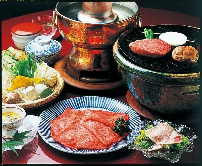 あみ焼とすすぎ鍋（しゃぶしゃぶ）を堪能できる『よくばりコース』です