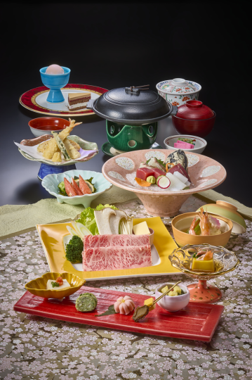 From 2/26 to 4/22 ●Reservation required●≪Spring celebration≫ Seasonal Kaiseki ~Aoi~ 11 dishes total・7920 yen