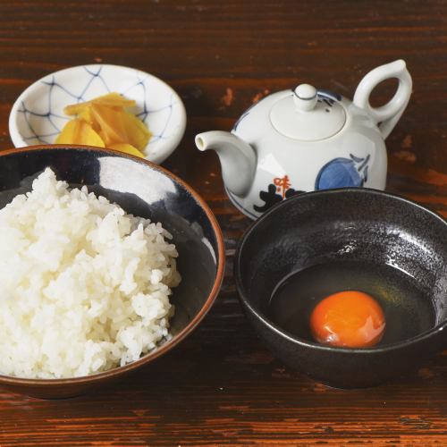TKG (egg-cooked rice) with pickles