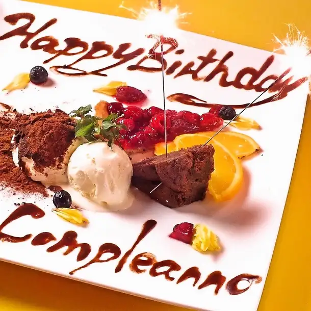 【サプライズ】お誕生日やクリスマスなど、皆様の大切なお祝いごとを全力でサポートさせて頂きます！事前予約のお客様に限り、メッセージ付きデザートプレートをお出しすることも出来ますので、ご予約の際にお伝え下さい！