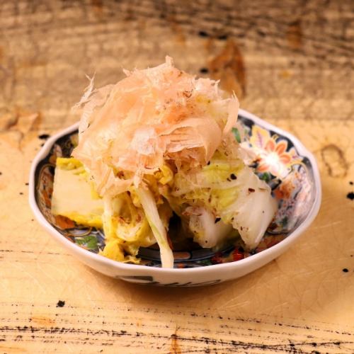 Chinese cabbage pickled in bonito broth