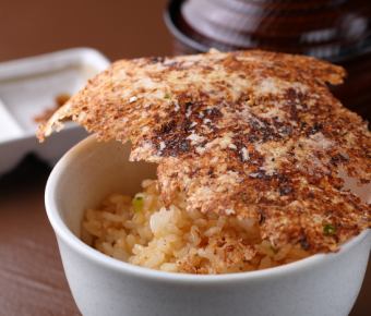Change the white rice in your lunch box to garlic rice