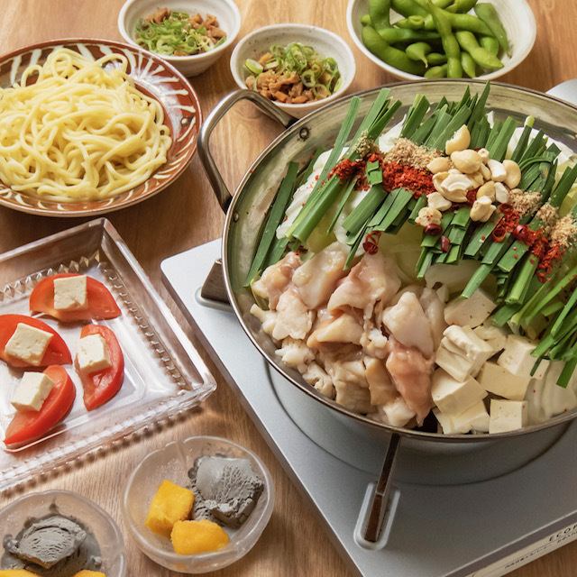 【国産和牛モツ】本場九州から直送の調味料で仕込む出汁も絶品！本格もつ鍋をご堪能★