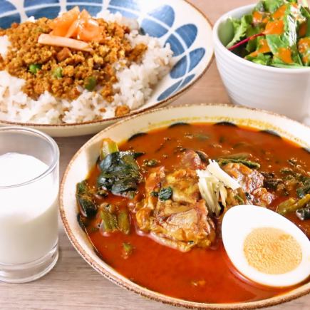 [仅限午餐]Keema＆自选咖喱套餐☆附迷你沙拉和lassi☆1,210日元起（含税）