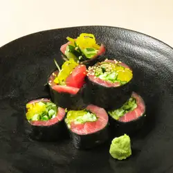 金枪鱼卷