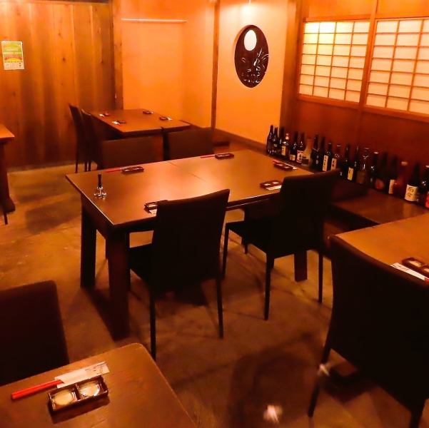 《25名様から貸切利用OK！》忘新年会、歓送迎会など様々なシーンでご利用いただけます◎季節のお勧め、隠し酒などイケてる日本酒も勢揃い。店の名物といっても過言ではない日本酒の品揃えと宴会にぴったりのコースもご用意。美味しい料理と日本酒を落ち着いた空間で是非お楽しみください♪ご連絡お待ちしております♪