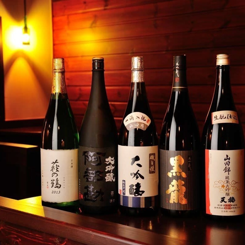 日本酒好きが通う髄一の品揃え!厳選のイケてる日本酒を常時100種ご用意!