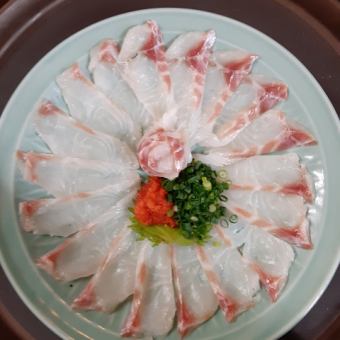 [Sea bream shabu course] Sea bream shabu hotpot, sea bream boiled in turnips, steamed egg custard, etc. 4,000 yen (tax included)