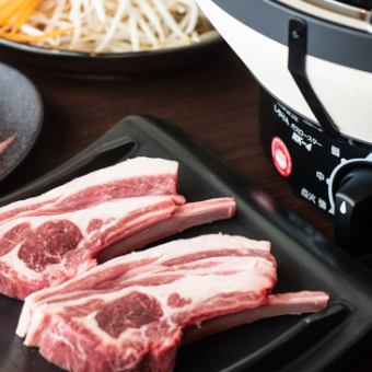 最受欢迎的预约套餐【附2小时无限畅饮】极品羊肉等31道菜无限畅饮套餐6,690日元(共31道菜)