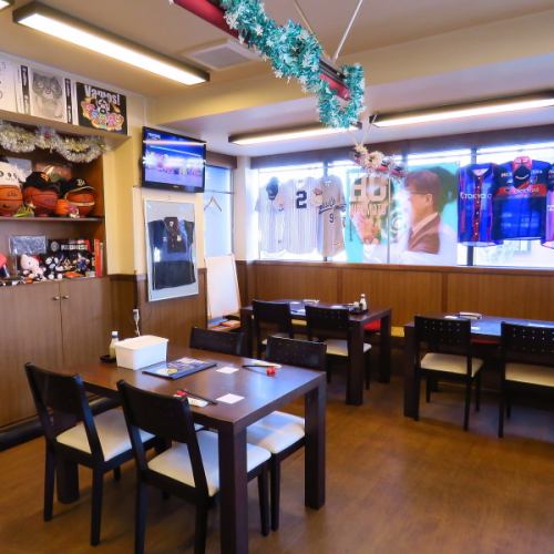 テーブル席のご用意ございます。グループや団体利用にぜひご利用ください。