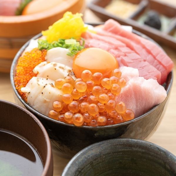 "特別な日にはこの一品！"極上どんぶり！黒田飯特盛丼♪