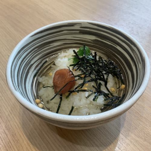 お茶漬け（鮭、梅、明太子）