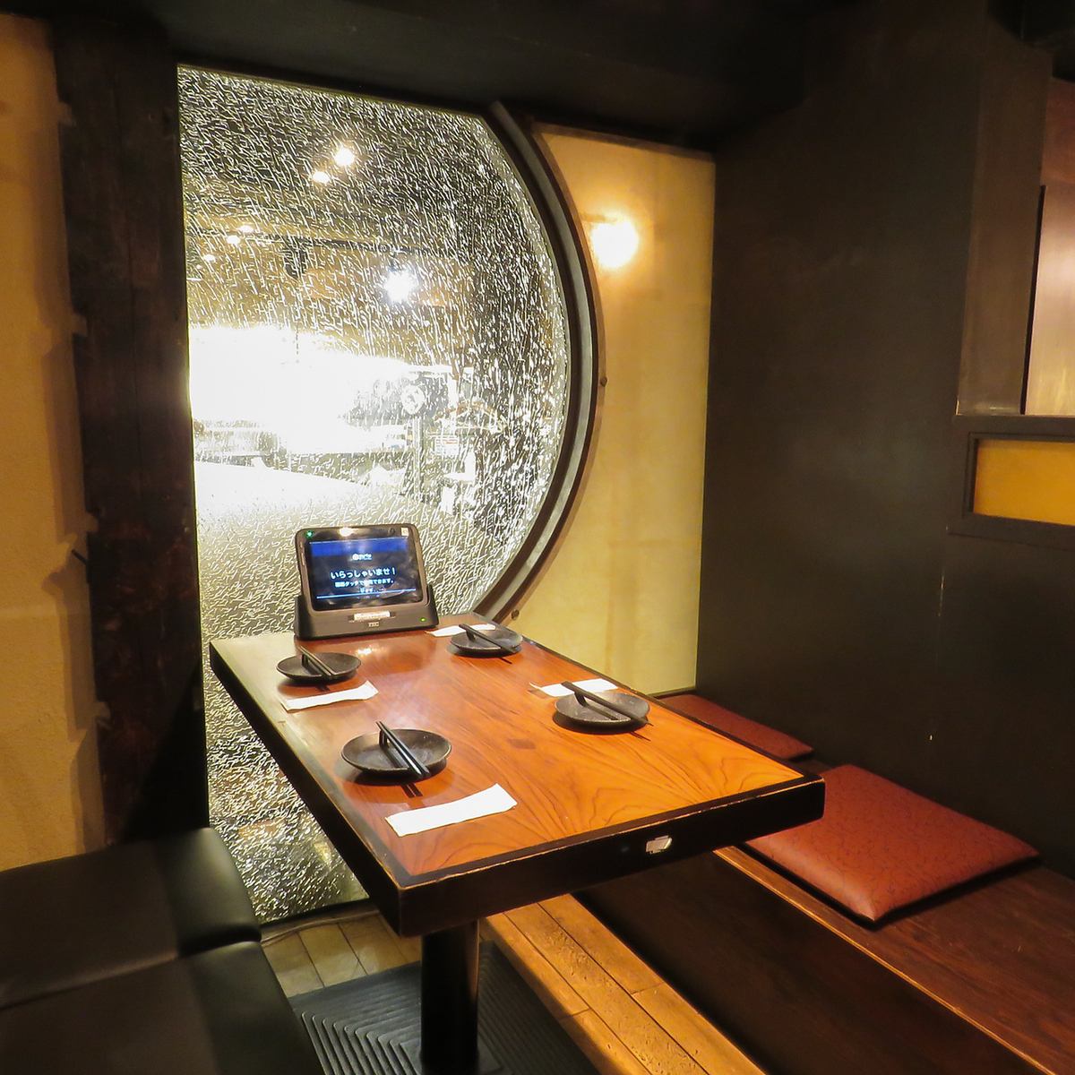 店内のインテリアも見どころ。落ち着いた和風な造りは居心地◎