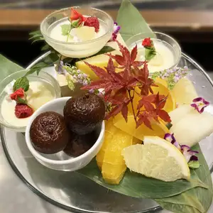anniversary plate