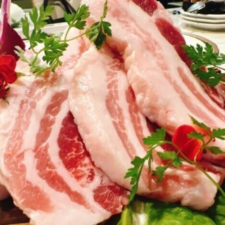 Isamu Pork (produced in Nagasaki Prefecture)