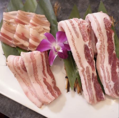 Assortment of 3 types of classic brand pork M