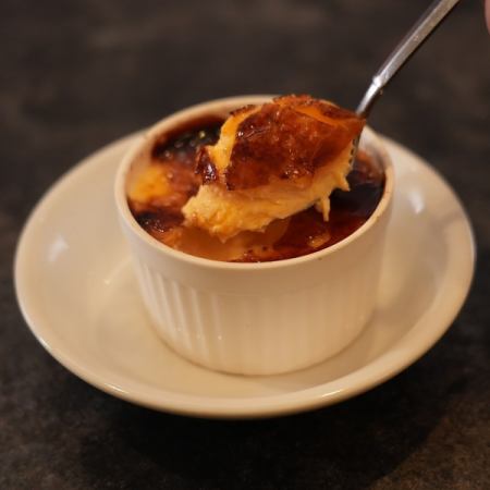 Smooth creme brulee