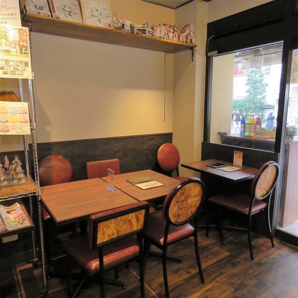 About a 6-minute walk from Suehirocho (Tokyo) and Akihabara Station, our shop is a cozy shop that can be used in all situations such as cafe use, PC work, board games and card games ♪