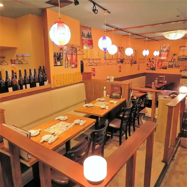 表参道で本格炭火焼き鳥をリーズナブルにご利用いただけるのはめがみや!!毎朝、串うちしたおいしい焼き鳥が100円～お召し上がりいただけます。表参道でコスパにこだわりました!!他店とは違う圧倒的なお値打ち感を是非ご堪能くださいませ!!