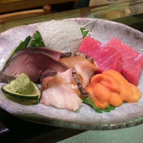 Omakase Assorted Sashimi (one serving)