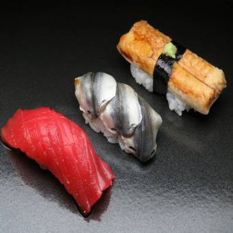 【壽司12件】主廚精心挑選的壽司 8,250日圓 可外帶 前一天預約可提供甜點服務