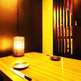 [Reserve only seats] Even small groups can be guided in a private room.