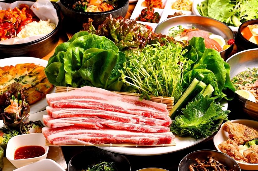 100种以上的自助餐很受欢迎♪烤肉 在韩国花园享受精致的烤肉！