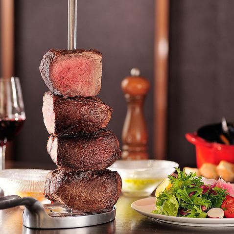  シュラスコ＆プレートアートが楽しめるサラダバー