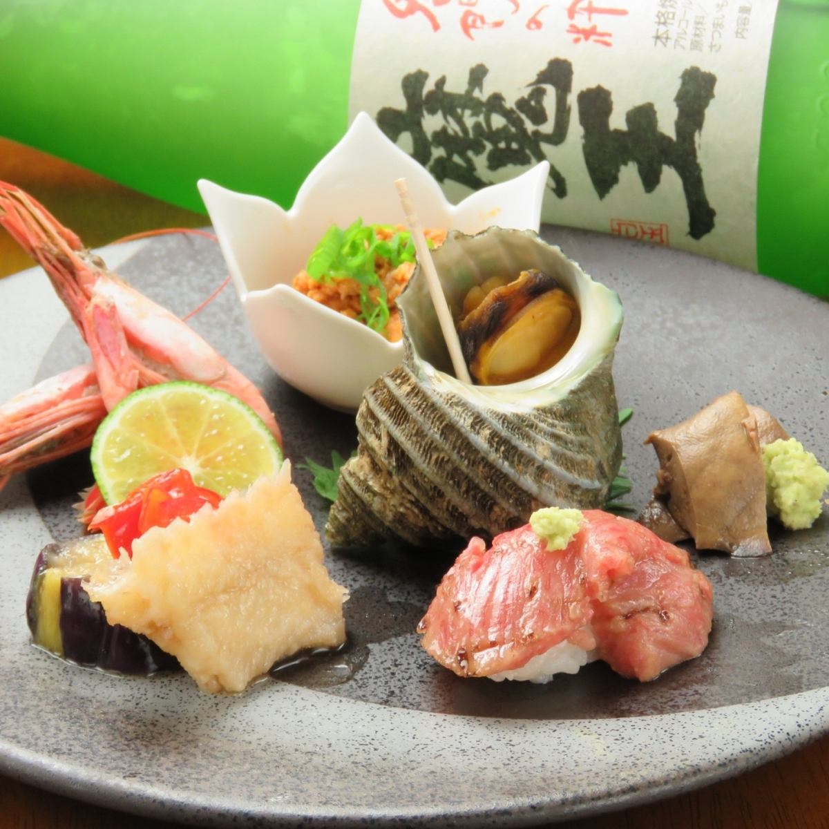 流川。名店出身の料理長が提供。本日限定生簀の魚と隠し酒で乾杯