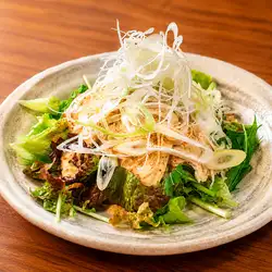 【大山どり】蒸し鶏と豆腐のごまサラダ