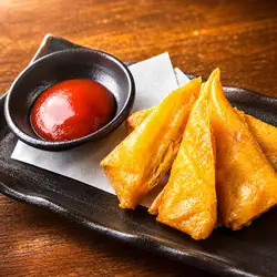 ３種のチーズロール