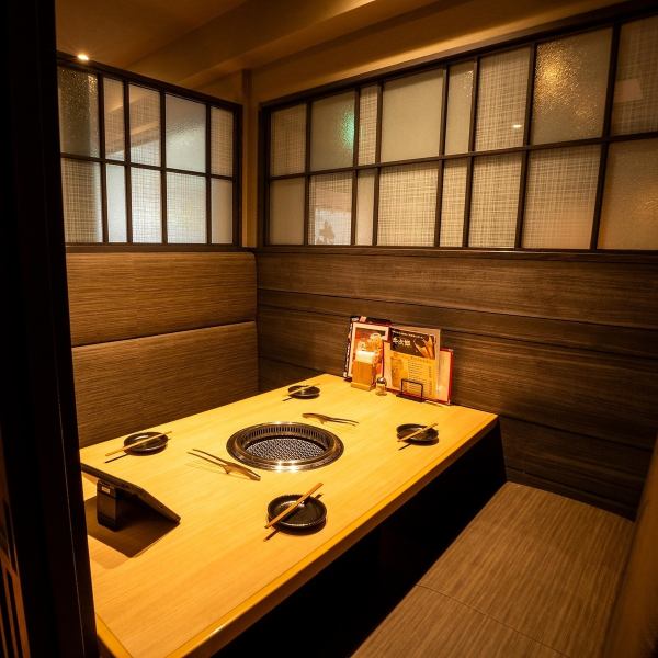 [Semi-private room ◎ Table seating] A private space perfect for girls' night out, birthdays, celebrations, etc.Enjoy the finest meat without worrying about your surroundings.Online reservations are accepted 24 hours a day♪