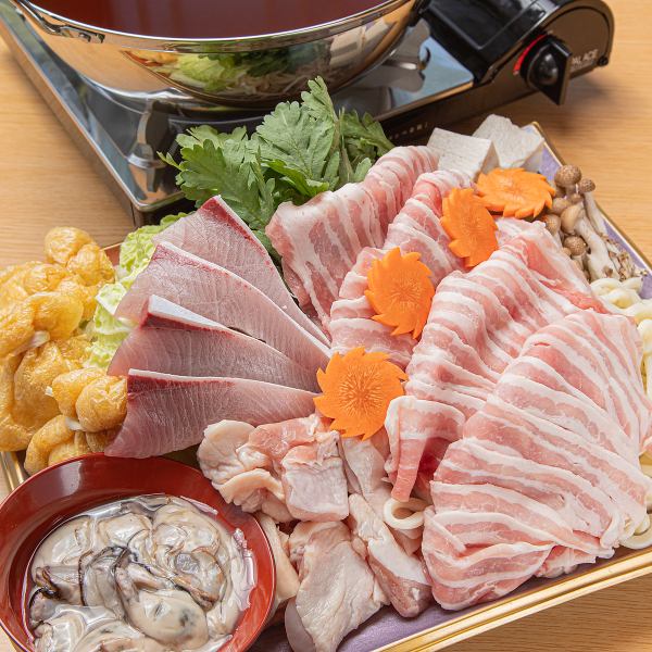 【体も心も温まる♪旨辛仕立てのピリ辛大鍋】1人前 2,800円(税込)※3日前要予約