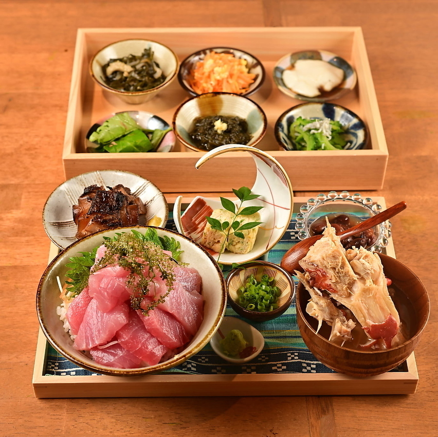 贅沢なランチタイム◎自慢の海鮮や沖縄料理をお楽しみください♪
