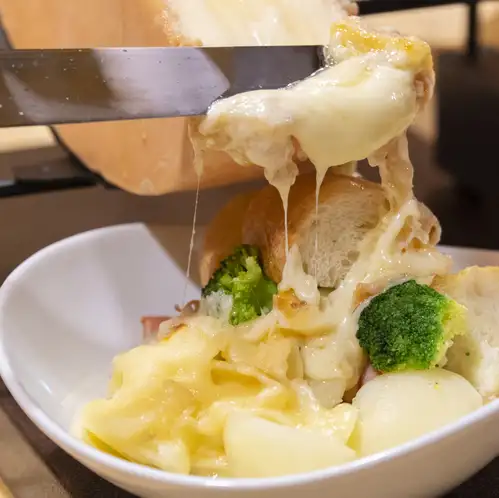ラクレットチーズ＆野菜＆パン