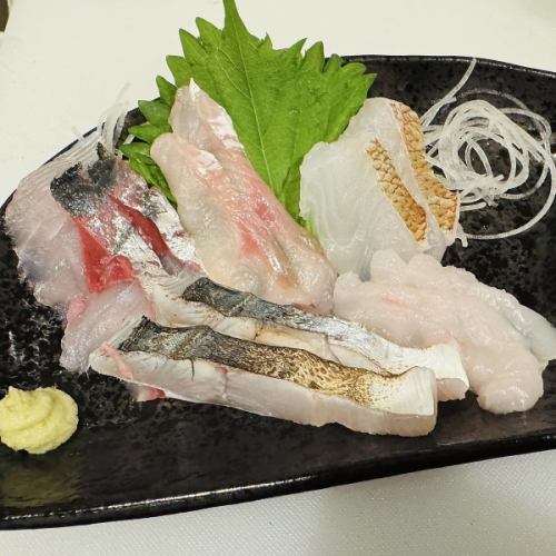 お造り盛り合わせ