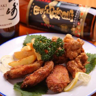 【人気！】2時間飲み放題付◆もつ鍋をメインに、自慢の串焼きなど絶品おつまみを堪能〈全9品〉